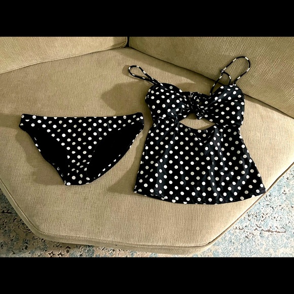 Old Navy Polka Dot Tankini - Picture 1 of 7